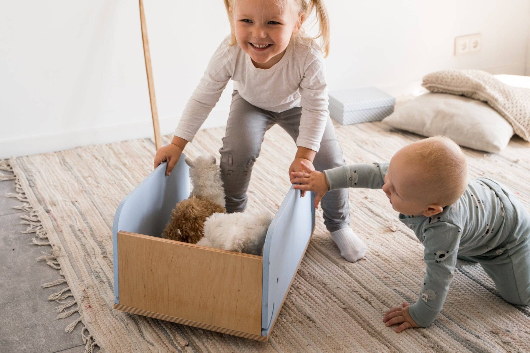 Wooden toy box on wheels (Whale) - EWART WOODS