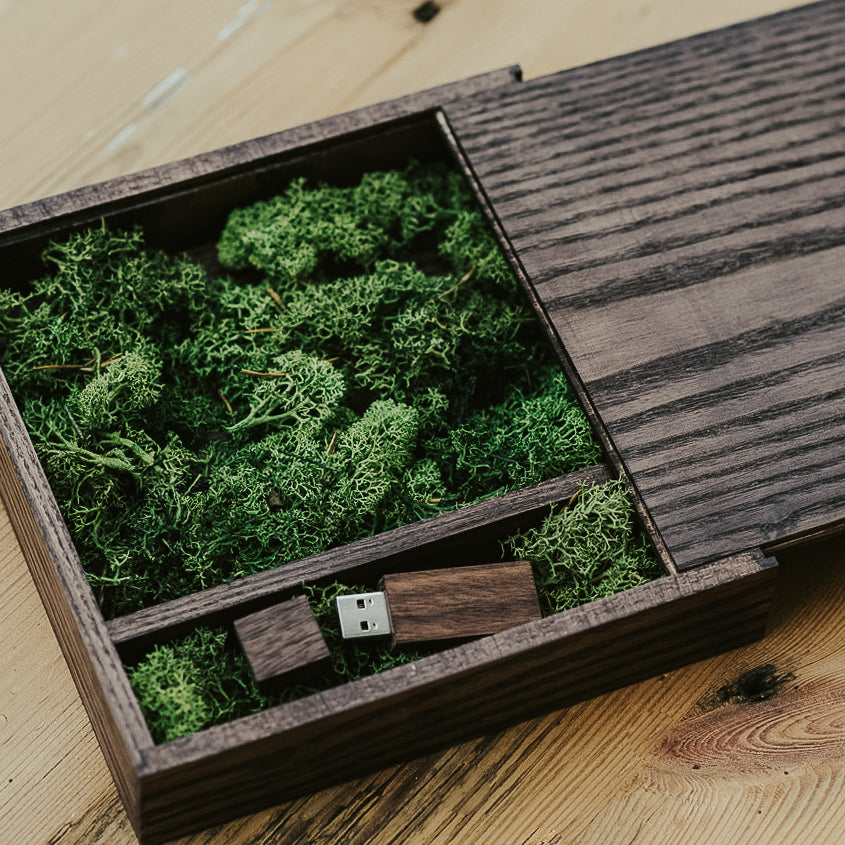 Personalized Wooden USB Flash drives &  Boxes for photo